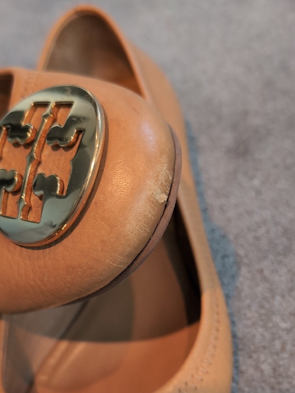 Tory Burch Tan Leather Logo Ballet Flats - Picture 6 of 6